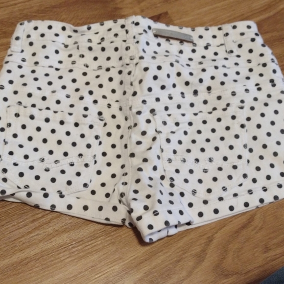Black and white polka dot shorts - Picture 2 of 3